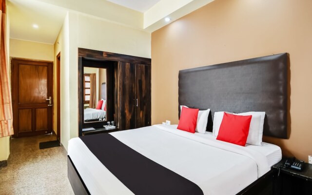 OYO Collection O 80885 Hotel Garden View