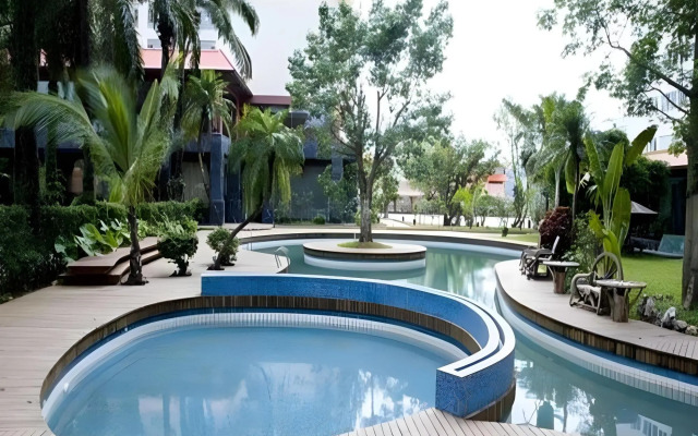 Xishuangbanna Golden Zone Hotel