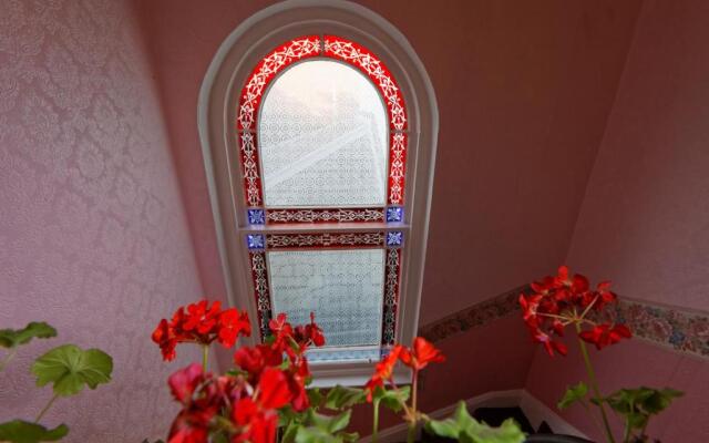 Averon Guest House