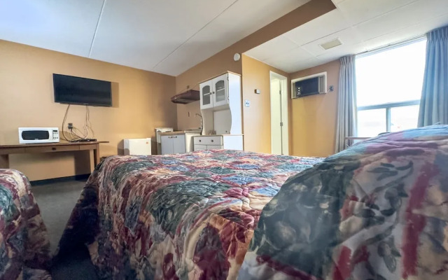 Capone's Hideaway Motel
