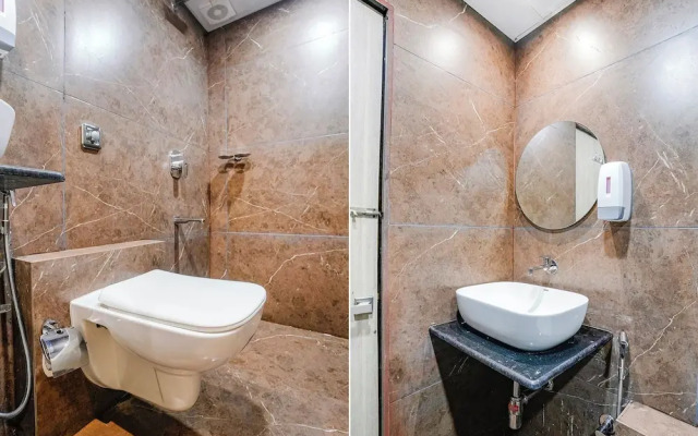 Fabhotel Riza International