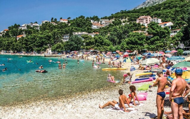 Amazing Home in Baska Voda With Wifi and 1 Bedrooms
