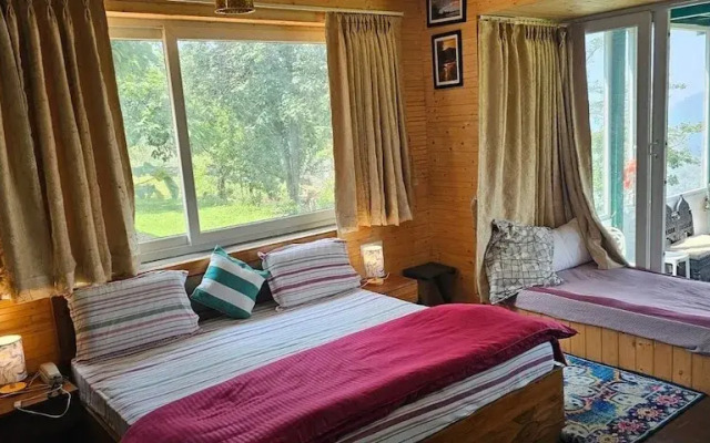 Bougainvilla Mountain Retreat