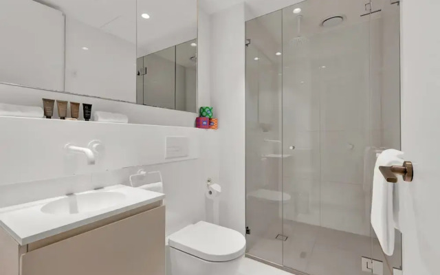 Claremont Suite 1008