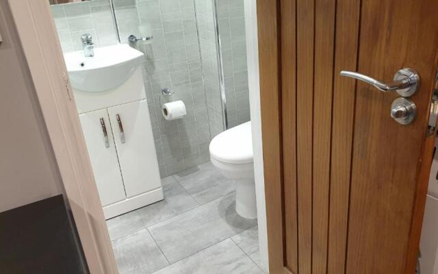 Bracknell Small Studio