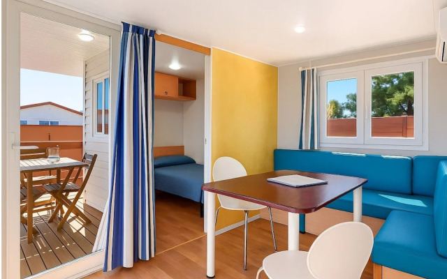 Coastal Bloom Pool & Garden Stay