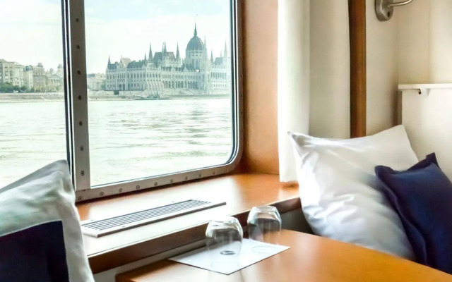 OnRiver Hotels - MS Cezanne