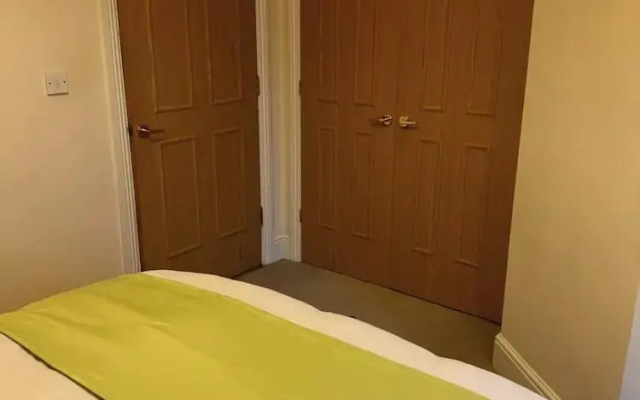 Executive Apartment, Woodford Mill, Witney