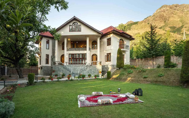 The Manor