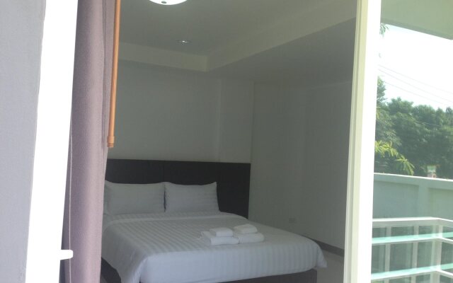 Praiyanan Place Hotel