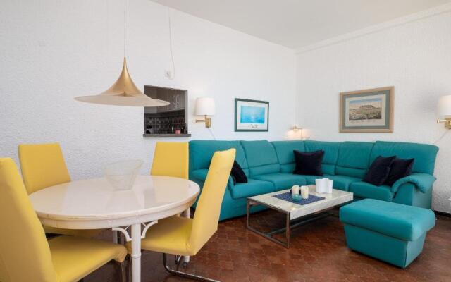 Skol 937B by Completely Marbella