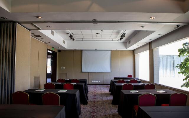 Holiday Inn Ezeiza Airport