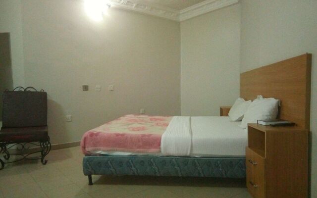 Serob Hotels