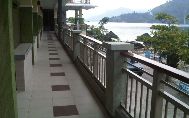 Pandu Lakeside Hotel Parapat - Toba Lake