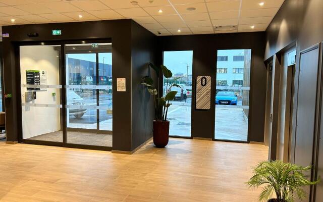 B&B HOTEL Cergy Saint-Christophe Gare