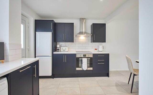 Host Stay Marsden Beach House