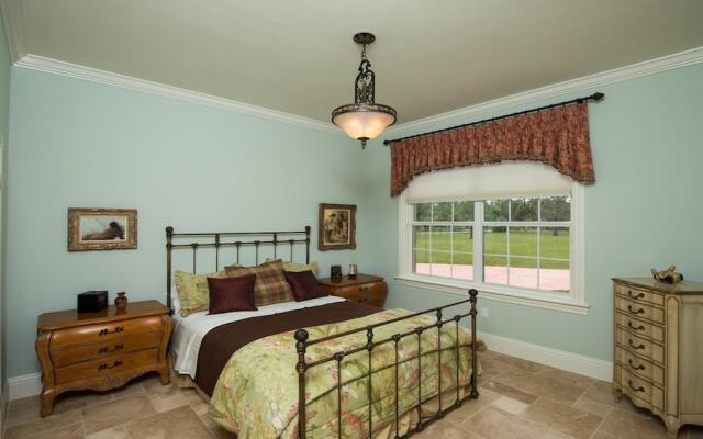 Knickerbocker Estate 8 Bedroom Home by NFVH
