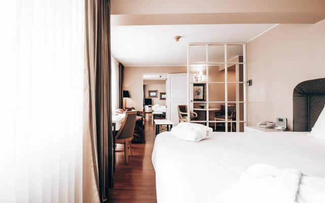 Suites del Bosque Hotel