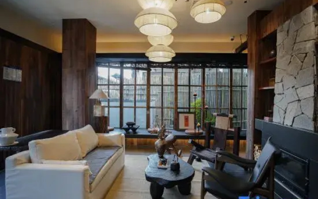 Jianhe · Wabi-Sabi Aesthetic Designer Homestay