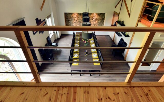 Garden-view Holiday Home in La Roche-en-ardenne
