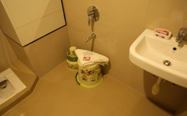 Hotel Madni Royale