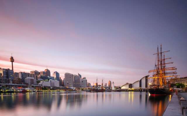 Metro Apartments on Darling Harbour - Sydney