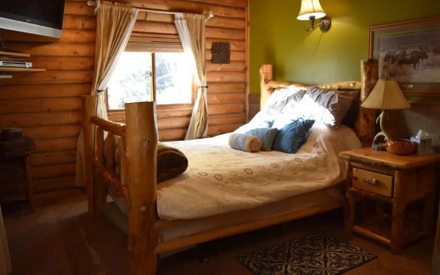 The Aspen Moose Vacation Cabin