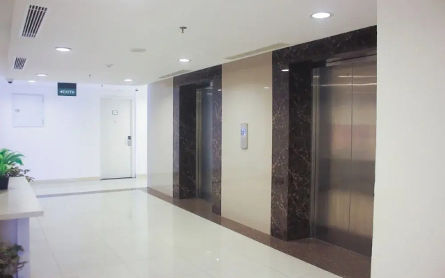 Urban Hotel Serpong