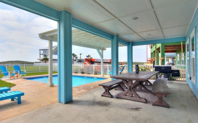 Beach-A-Holic 8121 by RedAwning