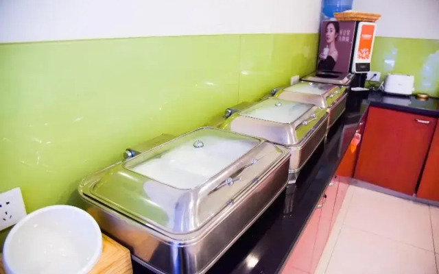 Hanting Hotel Jiuquan Changxing Electrical Equipment Market