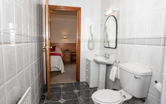 Ardmor Country House