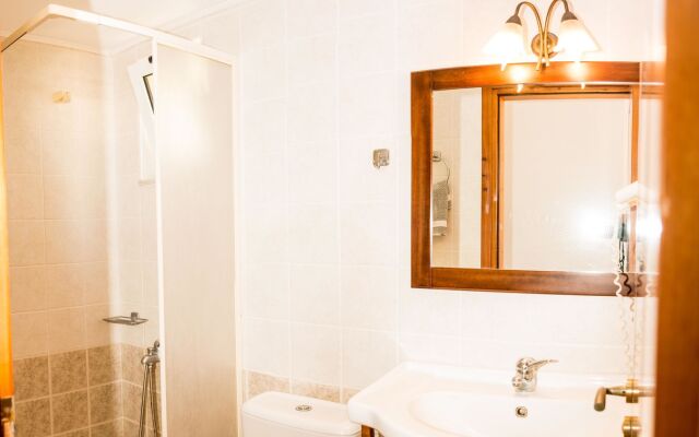 Villa Aphrodite Hotel Apartments Studios by Estia