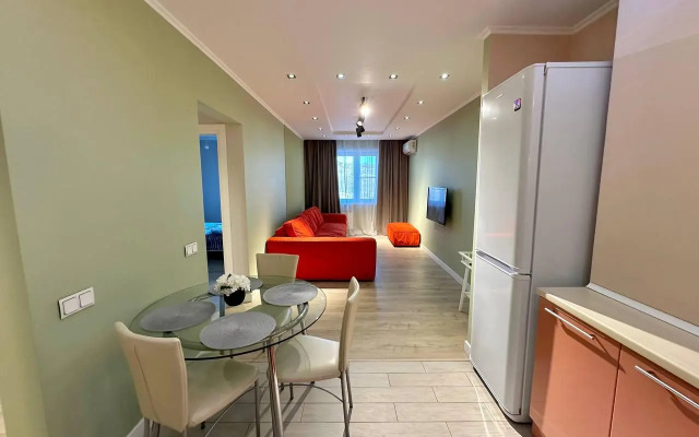 Апартаменты на улице Ады Лебедевой 47