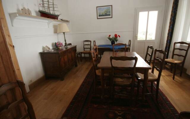 Impressive Villa With Sea View in Clohars-carnoët