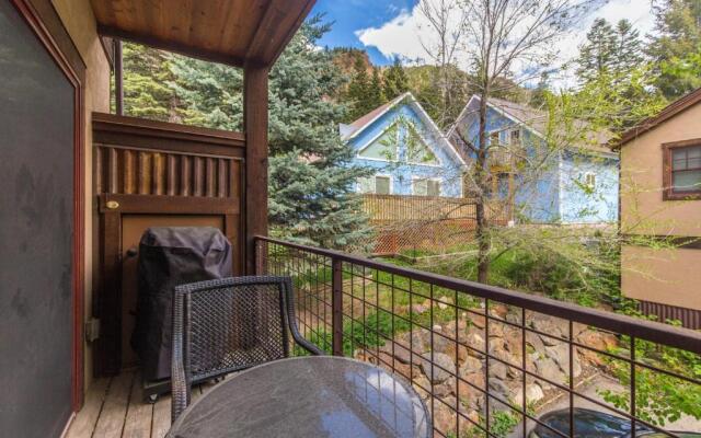 Elkhorn Townhome 1939