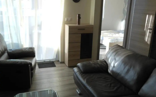 Solar Golden Beach Apartments