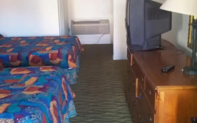 Deluxe Inn