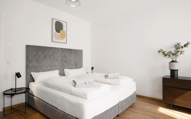 easy flat apartments