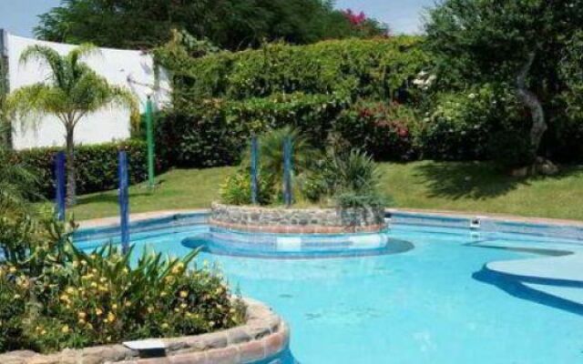 Montroi Hotel and Fitness