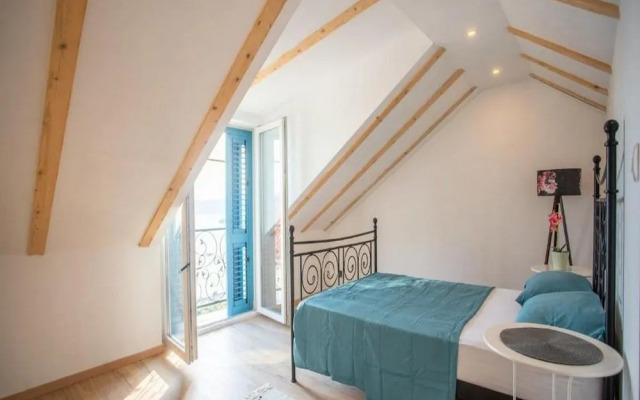 House of Nice Memories