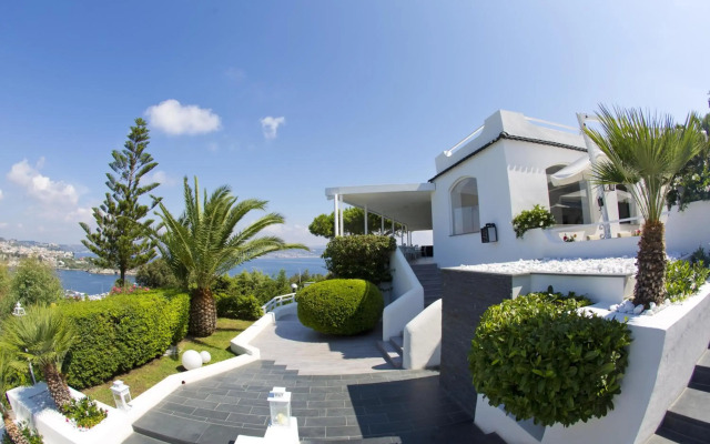 Cala Moresca Hotel