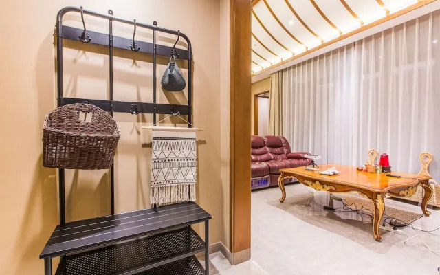 One Family Mogan Mountain Villa