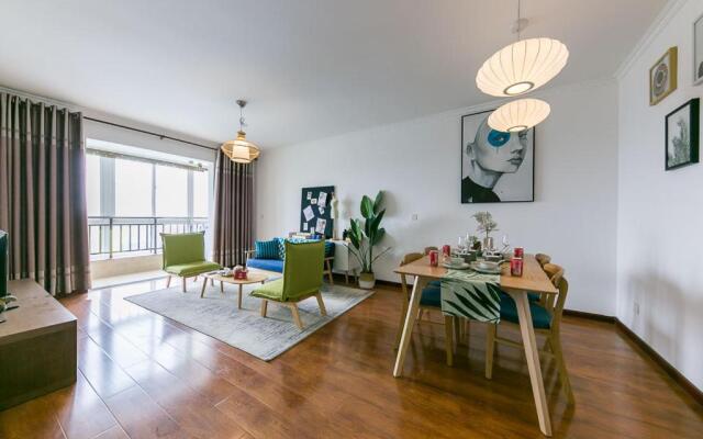 Xi’an NewTown·North Passenger Station· Locals Apartment 00125860