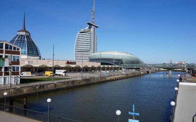 Thias J 3 With Winter Garden