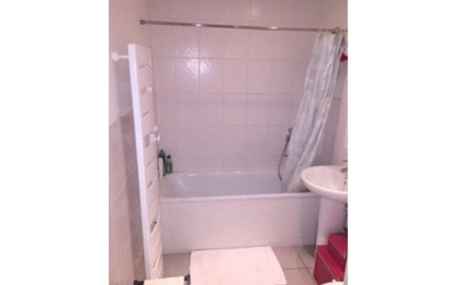 Double Room & Private Bathroom