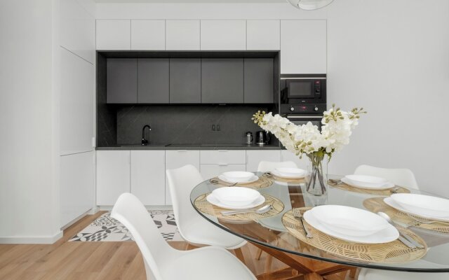 Mieszczańska Apartment by Renters