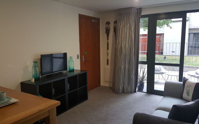 Snug In the City Apartment