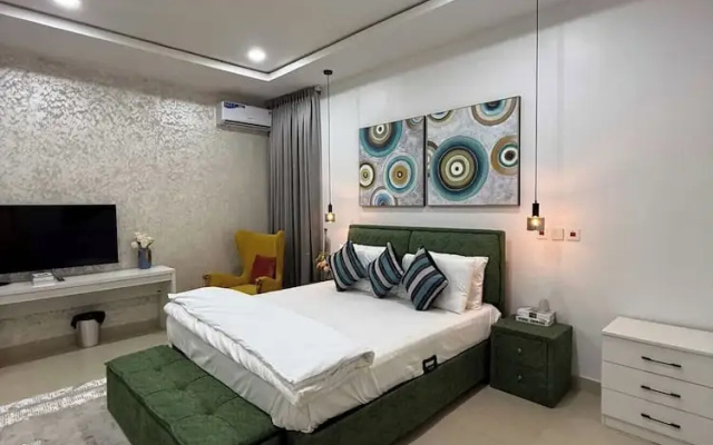 Pearless Apartment
