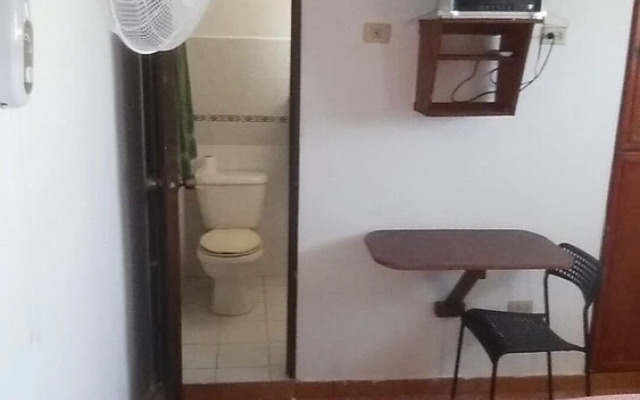Adriano's Apartahotel