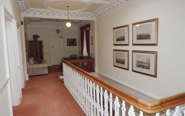 Hunters Quay Hotel